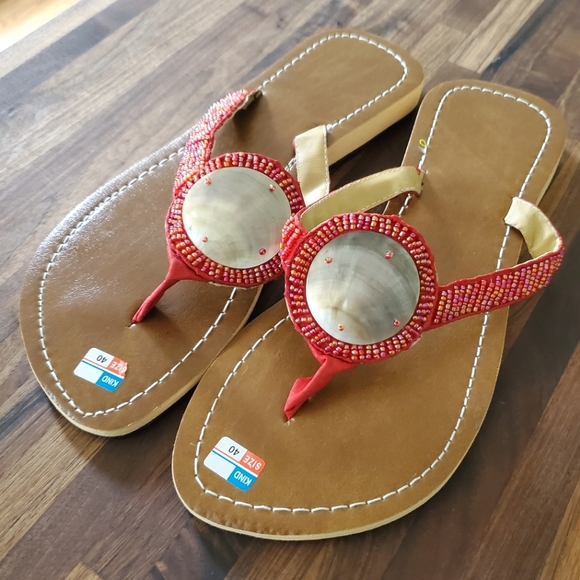 Bali beaded shell sandals - Picture 2 of 7